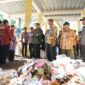 Foto: Wali Kota Makassar Munafri Arifuddin saat meninjau langsung Tempat Pengolahan Sampah Reduce, Reuse, Recycle (TPS 3R) di Kelurahan Barrang Lompo, Kecamatan Kepulauan Sangkarrang,