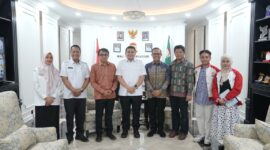 Foto: Wali Kota Makassar, Munafri Arifuddin bersama Wakil Rektor Bidang Akademik dan Kemahasiswaan (WR I) Universitas Hasanuddin, Prof. Dr. drg. Muhammad Ruslin