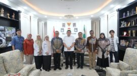 Foto: Wali Kota Makassar, Munafri Arifuddin bersama Direktur RS Gigi dan Mulut Pendidikan Unhas, drg. Andi Tajrin