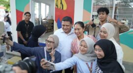Foto: Wali Kota Makassar Munafri Arifuddin saat mendampingi Wakil Menteri Pariwisata RI, Ni Luh Puspa, meninjau Makassar Creative Hub (MCH)