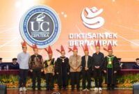 Foto: Wali Kota Makassar, Munafri Arifuddin saat menghadiri wisuda perdana Universitas Ciputra Makassar (School of Business) yang digelar di Dian Auditorium UC Makassar, Citraland City Center Point of Indonesia (CPI)