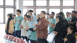 Foto: Wali Kota Makassar, Munafri Arifuddin dalam momentum Hari Bahasa Isyarat Internasional (HBI) 2025 yang digelar DPD Gerkatin Provinsi Sulawesi Selatan di Gedung Pusat Bahasa Isyarat Indonesia Sulawesi Selatan, Jl. AP Pettarani