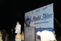 Foto: Wali Kota Makassar, Munafri Arifuddin saat  memberikan sambutan dalam acara peringatan Maulid Akbar Nabi Muhammad SAW bersama jajaran pegawai Bosowa Corporindo, di Pantai Indah Bosowa