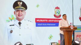 Foto: Wali Kota Makassar, Munafri Arifuddin, dalam kegiatan Financial Expo (FinExpo) 2025, sebagai rangkaian Bulan Inklusi Keuangan (BIK) yang digelar OJK Sulselbar bersama Forum Komunikasi Industri Jasa Keuangan (FKIJK) Sulselbar