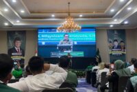 Foto: Koordinator Presidium Majelis Nasional Korps Alumni Himpunan Mahasiswa Islam sekaligus Ketua Komisi II DPR-RI saat membuka kegiatan silatreg KAHMI se sulawesi