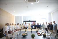 Foto: Sekretaris Daerah (Sekda) Makassar, Andi Zulkifly, bersama Ketua Dekranasda Kota Makassar, Melinda Aksa bersama Wali Kota Depok, Supian Suri, didampingi jajaran pengurus Dekranasda dan TP PKK Kota Depok
