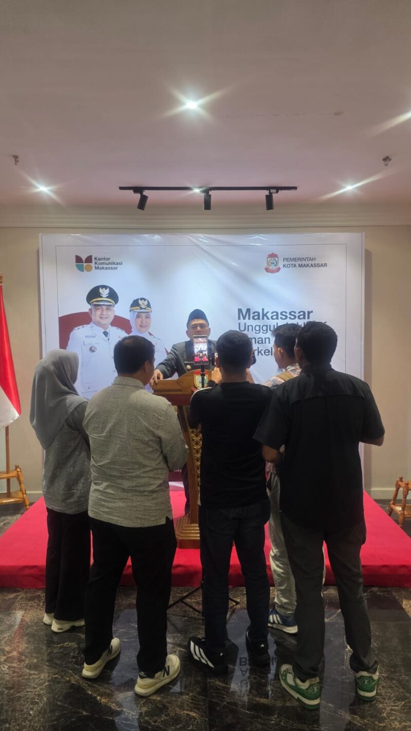Foto: Wali Kota Makassar, Munafri Arifuddin saat konferensi pers terkait hasil Rapat Koordinasi Pemantapan HUT ke-418 Kota Makassar