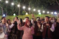 Foto: Wakil Wali Kota Makassar, Aliyah Mustika Ilham bersama Paskibraka Kota Makassar 2025