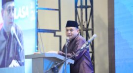 Foto: Wali Kota Makassar, Munafri Arifuddin saat memberikan sambutan dalam acara Silaturahim Munajat Santri dan Ulama Pesantren (SITARUPA) se-Indonesia Timur