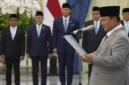 Presiden RI Prabowo Subianto melantik anggota Komisi Percepatan Reformasi Polri di Istana Kepresidenan Jakarta, Jumat (7/11/2025). (Foto: Biro Pers, Media, dan Informasi Sekretariat Presiden)