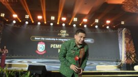 Foto: Wali Kota Makassar, Munafri Arifuddin sesaat setelah menerima penghargaan CNN Indonesia Award 2025 di Jakarta