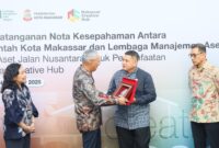 Foto: Wali Kota Makassar, Munafri Arifuddin bersama Direktur Jenderal Kekayaan Negara (Dirjen KN) Kemenkeu RI, Rional Silaban, melakukan penandatanganan nota kesepahaman dengan Lembaga Manajemen Aset Negara (LMAN)