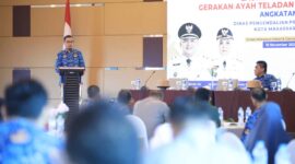 Foto: Sekretaris Daerah (Sekda) Kota Makassar, Andi Zulkifly saat memberikan sambutan dalam kegiatan Sosialisasi dan Launching Gerakan Ayah Teladan Indonesia (GATI) 