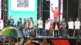 Foto: Wali Kota Makassar, Munafri Arifuddin bersama konten kreator dan influencer makassar pada puncak perayaan HUT 418 Kota Makassar