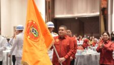 Foto: Munafri Arifuddin saat dilantik sebagai sebagai Ketua Ikatan Alumni (IKA) Fakultas Hukum Universitas Hasanuddin