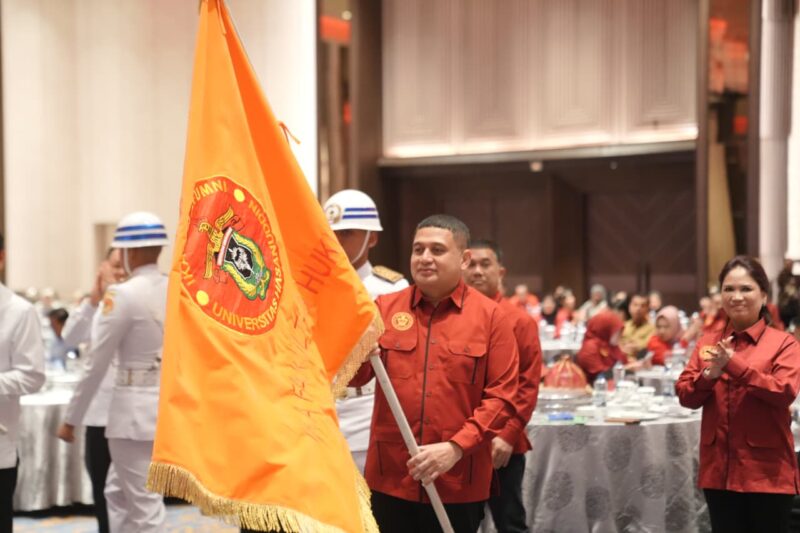 Foto: Munafri Arifuddin saat dilantik sebagai sebagai Ketua Ikatan Alumni (IKA) Fakultas Hukum Universitas Hasanuddin
