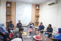 Foto: Wali Kota Munafri Arifuddin saat melakukan kunjungan pemantauan di Kantor Kecamatan Biringkanaya