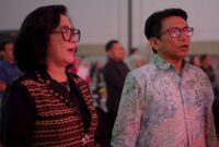 Kepala Dinas Penataan Ruang Kota Makassar, Fuad Azis (kanan), menghadiri Tax Award 2025 di Phinisi Ballroom, Hotel Claro Makassar, Selasa malam (9/12/2025).