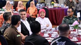 Foto: Walikota Makassar dan Wakil Walikota Makassar dalam kegiatan refleksi akhir tahun DPRD Kota Makassar