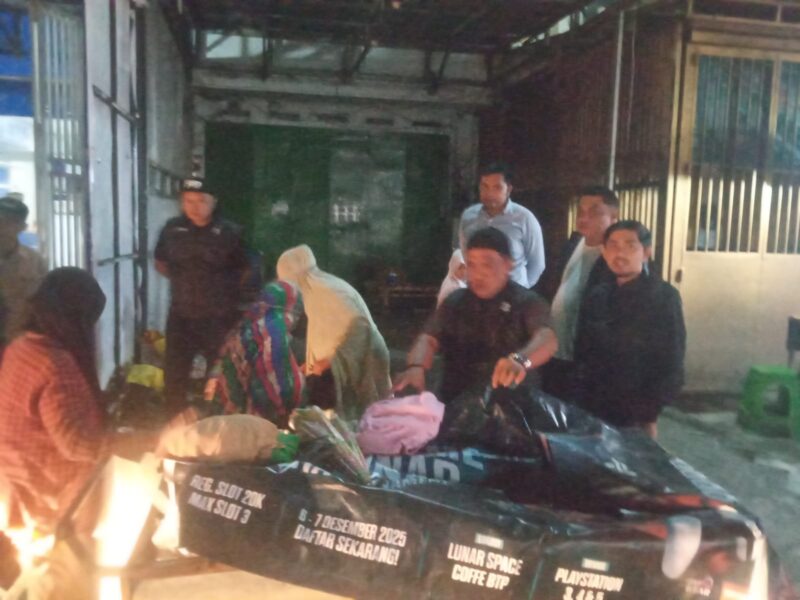 Foto: Tim Reaksi Cepat (TRC) Saribattang saat melakukan razia anjal dan gepeng di BTP