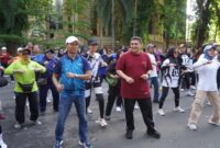Foto: Wali Kota Makassar Munafri Arifuddin saat berolahraga di Car Free Day (CFD) Jalan Jenderal Sudirman