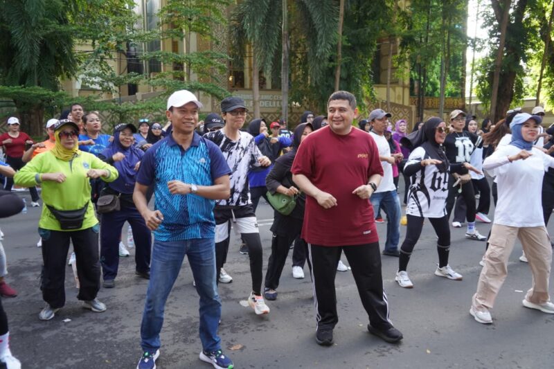 Foto: Wali Kota Makassar Munafri Arifuddin saat berolahraga di Car Free Day (CFD) Jalan Jenderal Sudirman