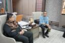 Foto: Wali Kota Makassar, Munafri Arifuddin bersama Hambali Komisioner KPU Kota Makassar