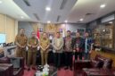 Foto: Wali Kota Makassar, Munafri Arifuddin dan rombongan bersama Direktur Jenderal Bina Keuangan Daerah (Keuda) Kementerian Dalam Negeri Republik Indonesia, Dr. Drs. Agus Fatoni
