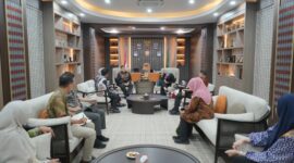 Foto: Wali Kota Makassar, Munafri Arifuddin, saat rapat bersama pihak PT Sarana Utama Synergy (PT SUS)