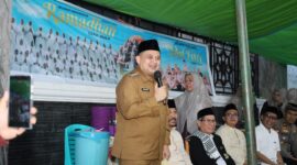 Foto: Wali Kota Makassar, Munafri Arifuddin saat menghadiri kegiatan buka puasa bersama masyarakat Jalan Maccini Sawah