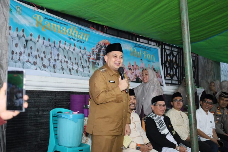 Foto: Wali Kota Makassar, Munafri Arifuddin saat menghadiri kegiatan buka puasa bersama masyarakat Jalan Maccini Sawah
