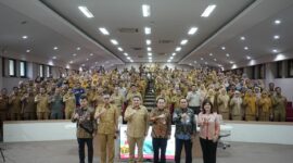 Foto: Wali Kota Makassar, Munafri Arifuddin bersama Direktur Jenderal Bina Keuangan Daerah Kementerian Dalam Negeri, Agus Fatoni