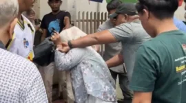 Foto: Pelaku pelemparan bom molotov di pusat perbelanjaan emas jl. somba opu (Sumber: tiktok)