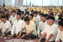 Foto: Buka puasa bersama Partai Golkar yang dirangkaikan dengan salat Tarawih berjamaah