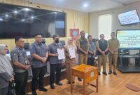 Direksi Perumda Parkir Makassar Raya bersama Pemerintah Kecamatan Ujung Pandang