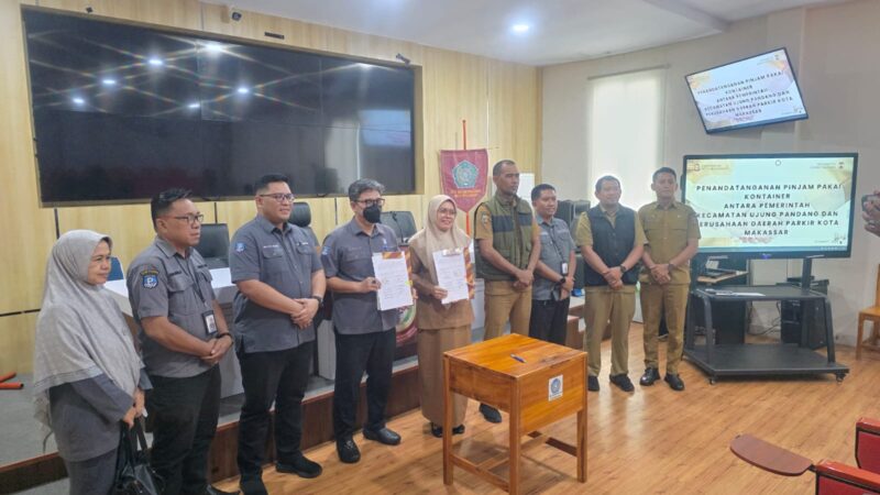 Direksi Perumda Parkir Makassar Raya bersama Pemerintah Kecamatan Ujung Pandang