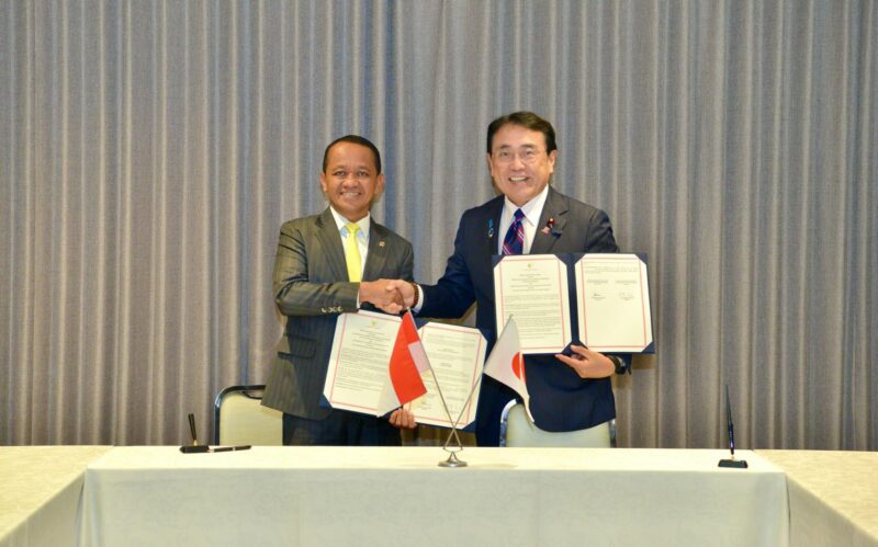 Menteri Energi dan Sumber Daya Mineral (ESDM) Republik Indonesia bersama Menteri Ekonomi, Perdagangan, dan Industri (METI) Jepang
