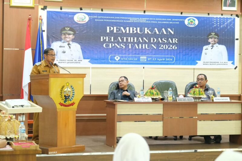 Pj Sekda Jeneponto, Maskur, S.Ag., M.H., CGCAE, dalam pembukaan Pelatihan Dasar (Latsar) Calon Pegawai Negeri Sipil (CPNS) Angkatan XII Tahun 2026
