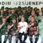 Bupati Jeneponto, H. Paris Yasir, Dandim 1425/Jeneponto Letkol Inf Abdul Muthalib Tallasa bersama Pangdam XIV/Hasanuddin, Mayjen TNI Bangun Nakowo