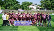 Pemain dan official Turatea FC