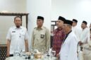 Wali Kota Makassar, Munafri Arifuddin saat prosesi pelepasan Jemaah Calon Haji (JCH) Kota Makassar 1447 Hijriah/2026