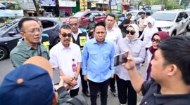 jajaran direksi baru Perumda Air Minum Kota Makassar bersama anggota DPRD Kota Makassar
