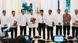 Kapolri Jenderal Listyo Sigit Prabowo bersama Komisi Percepatan Reformasi Polri (KPRP)