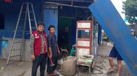 pembongkaran bangunan ysecara sukarela yang berdiri di atas saluran drainase