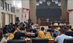 GOWA MEMANAS: Bentrok Massa Pecah di Depan DPRD Saat Sidang RDP Pansus
