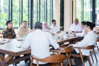 Wali Kota Makassar, Munafri Arifuddin saat bertemu dengan Menteri Sosial RI, Saifullah Yusuf