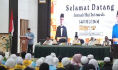 Bersama Menhaj RI, Munafri Sambut Jemaah Haji Kloter 17 Debarkasi Makassar