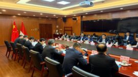 Menteri Keuangan Purbaya Yudhi Sadewa dalam pertemuan bilateral dengan Menteri Keuangan Republik Rakyat Tiongkok (RRT), Lan Fo’an Beijing (*Dok Kemenkeu)
