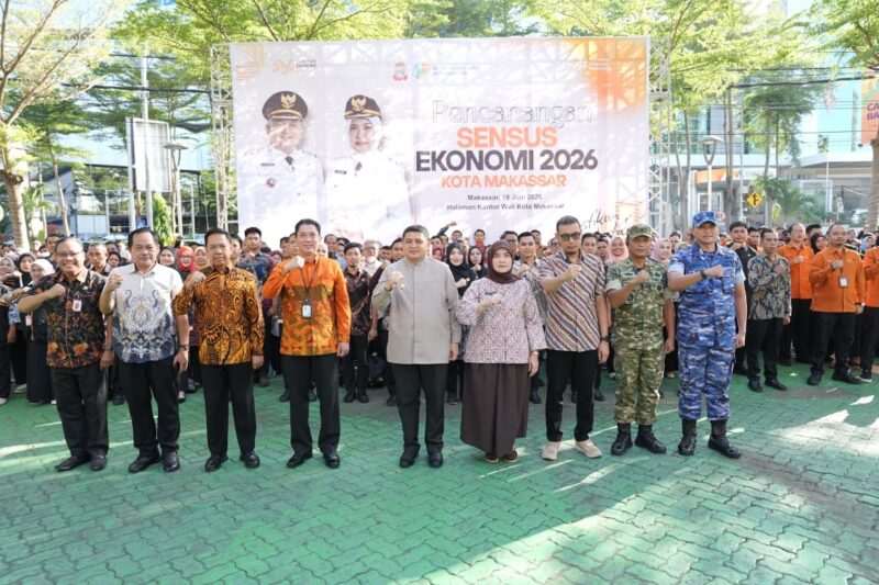 Wali Kota Makassar, Munafri Arifuddin aat menghadiri kegiatan Pencanangan dan Penguatan Komitmen Bersama Pelaksanaan Sensus Ekonomi 2026 