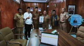 Kepala Dinas Pendidikan dan Kebudayaan Alamsyah Jafar, bersama Kepala Dinas Dukcapil Kabupaten Jeneponto, Mustaufiq